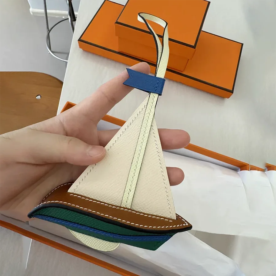 

Newly Sailboat Bag Charm Pendant Smooth Sailing Handmade Genuine Cowhide Car Hanging High Quality Key Chain Bags Accessories