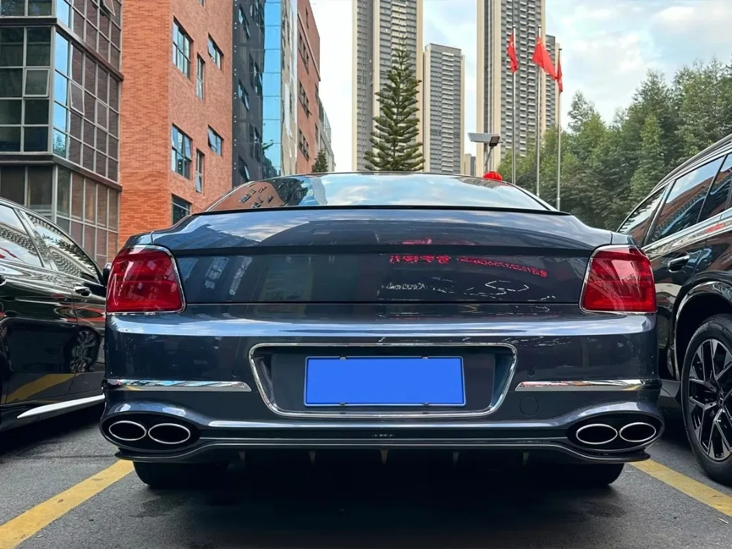 Flying Spur Rear Spoiler Auto Parts Body Kits Automotive Accessories Rear Lip for  Flying Spur W12  ED1