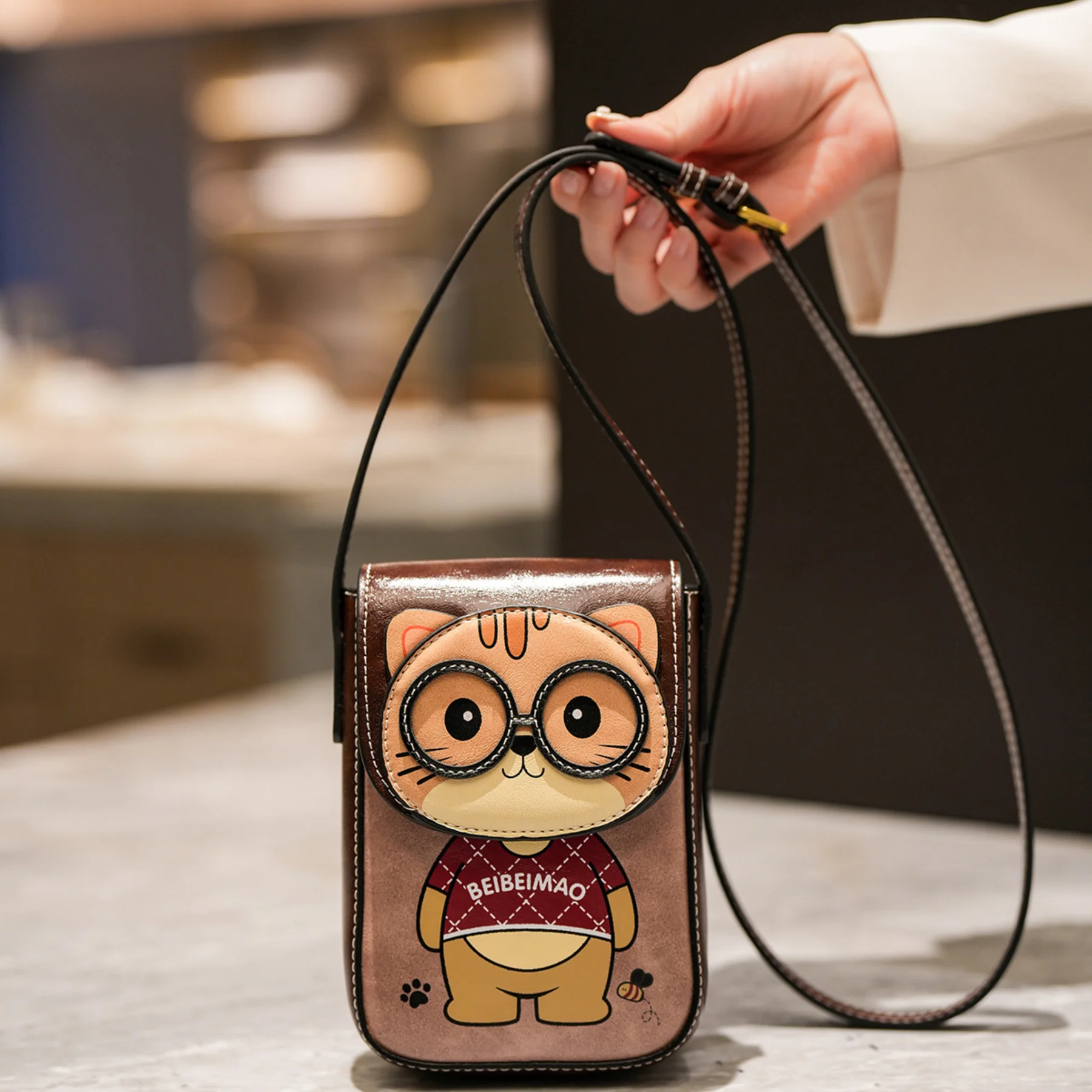 

New Cute Cat Versatile Stylish Phone Bag with Contrasting Colors, Simple Shoulder Crossbody Bag