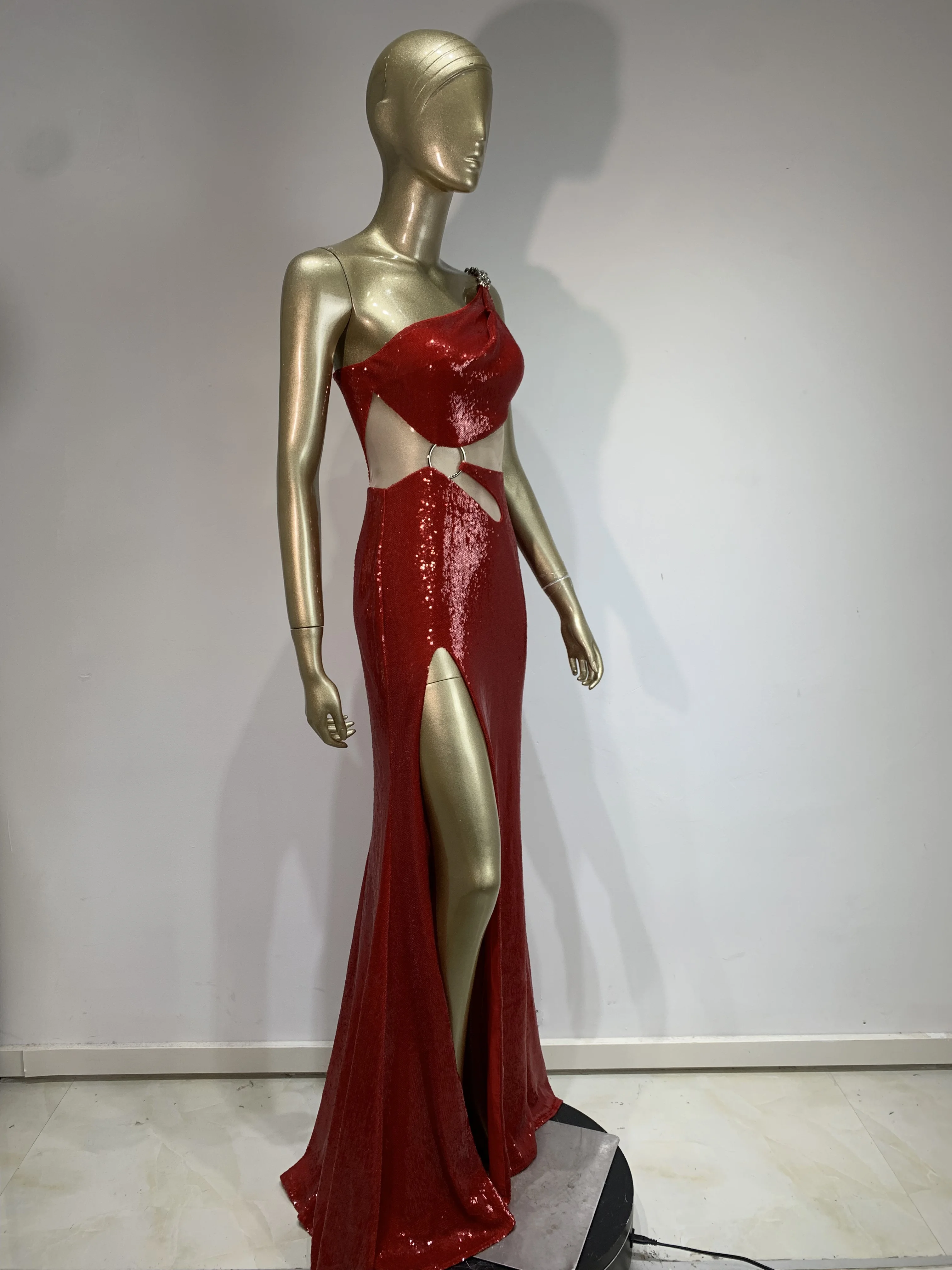 Luksusowa sukienka na imprezę dla kobiet Sexy Red One Shoulder Cut Out Open Leg Sequines Glitter Maxi Long Celebrity Evening Club Gowns