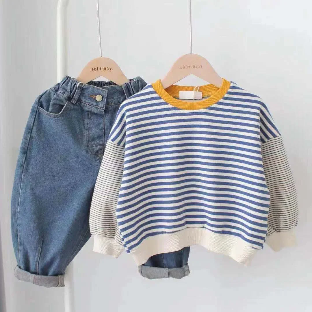 

Childrens top 2024 boys spliced sweatshirt striped top childrens pullover base shirt autumn trend new top sweatshirt