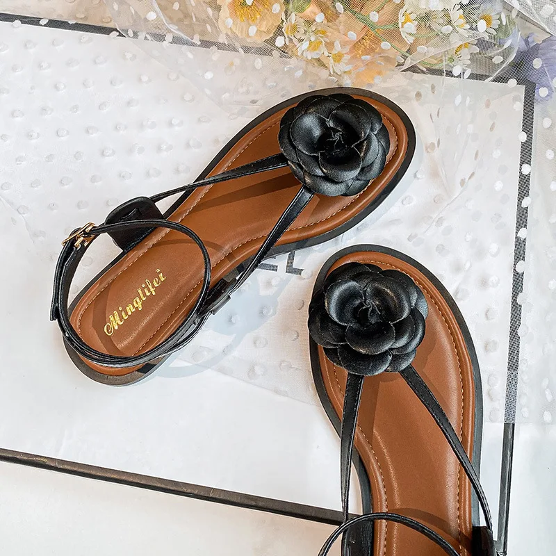 

Large Size 43 Lady's Beach Sandals Stereoscopic Camellia Floral Clip Toe Flat Bottom Sandals 2022 Summer Buckle Strap Sandals