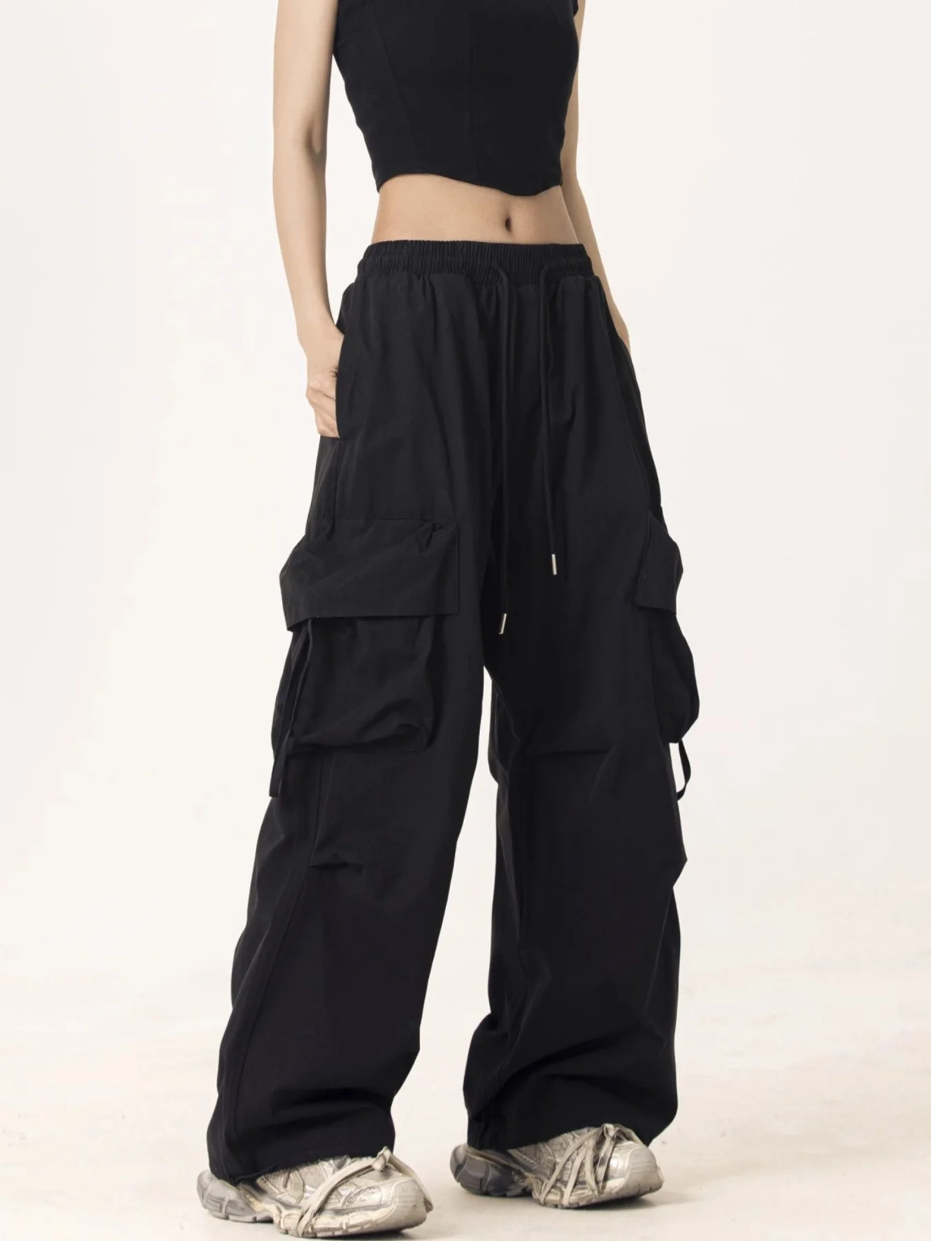 Pantaloni sportivi casual comodi e larghi di nuovo stile primavera e autunno, pantaloni lunghi versatili alla moda, abbigliamento da pendolarismo retrò americano dimagrante a vita alta, pantaloni cargo retrò americani per le donne