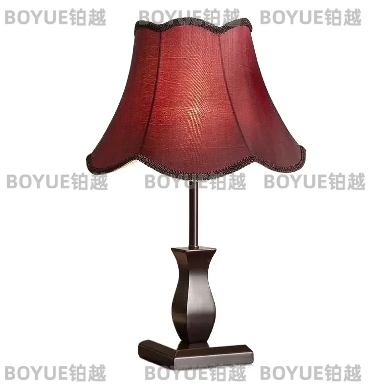 Modern Chinese Style Desk Lamp Retro American Bedside Light Romantic Wedding Bedroom Decor Simple Nightstand Reading Lamp