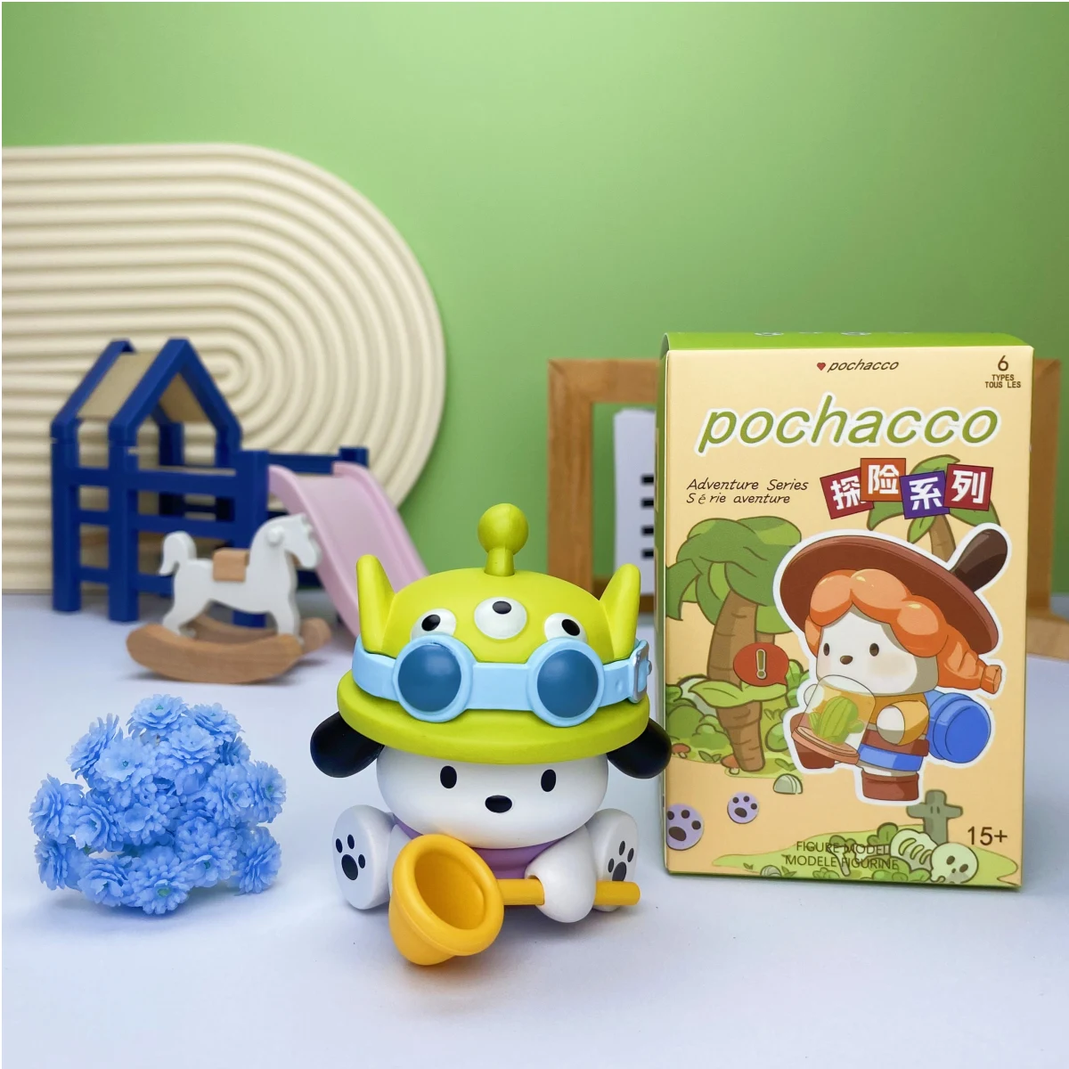 Sanrio Pochacco Adventure Series figura de arrastre adorno de mesa decoración de juego de moda regalo muñeca de cumpleaños caja ciega