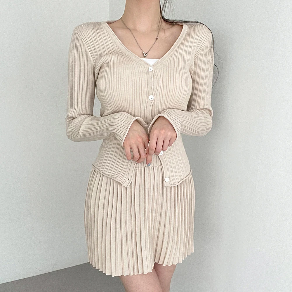 2024 autumn Knitted Set Women sweater V Neck Cardigan Tops Mini Pleated Skirt Y2K conjuntos cortos 2 piece sets women outfit