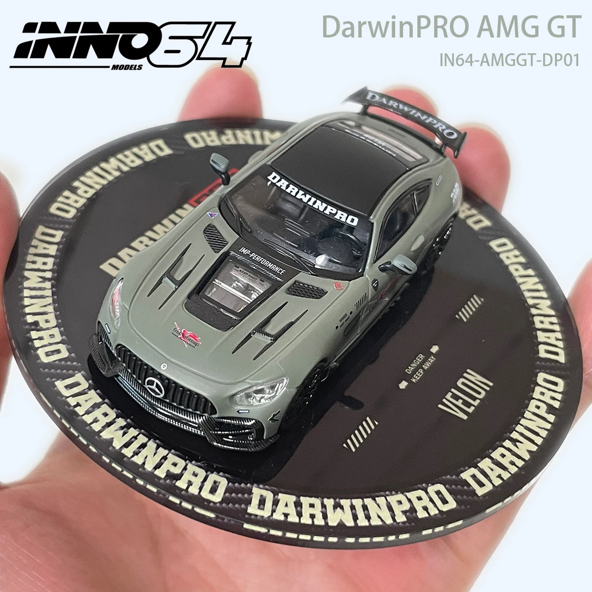 在庫あり-inno-1-64-darwinpro-改造amg-gt-マットミリタリーグリーン-チューナーワイドボディ-ダイキャストモデルカー-in64-amggt-dp01
