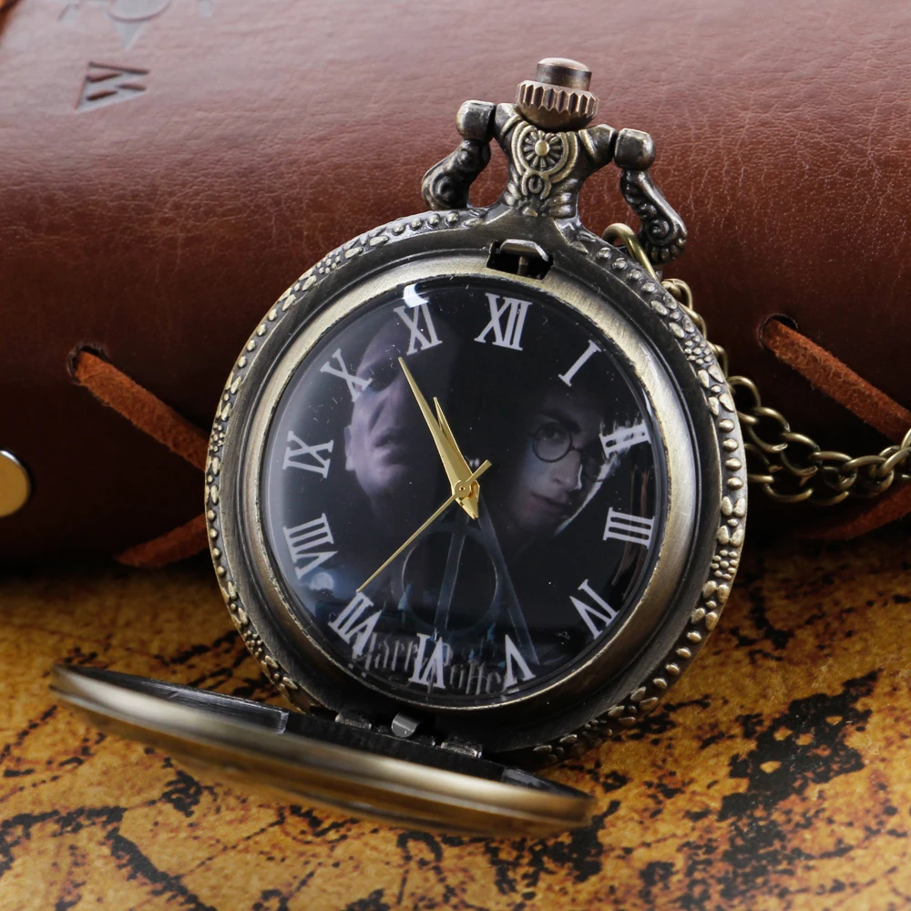 Villain Logo Pendant Bronze Hollowed-Out Watch Case Quartz Pocket Watch Roman Digital Vintage Watch Men's and Women's Souvenir