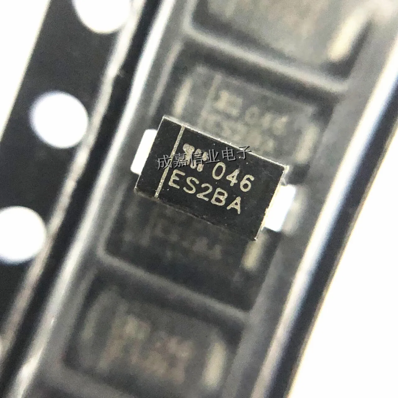 100pcs/Lot ES2BA-13-F DO-214AC SMA MARKING;ES2BA Diode Switching 100V 2A 2-Pin Operating Temperature:- 55 C-+ 150 C
