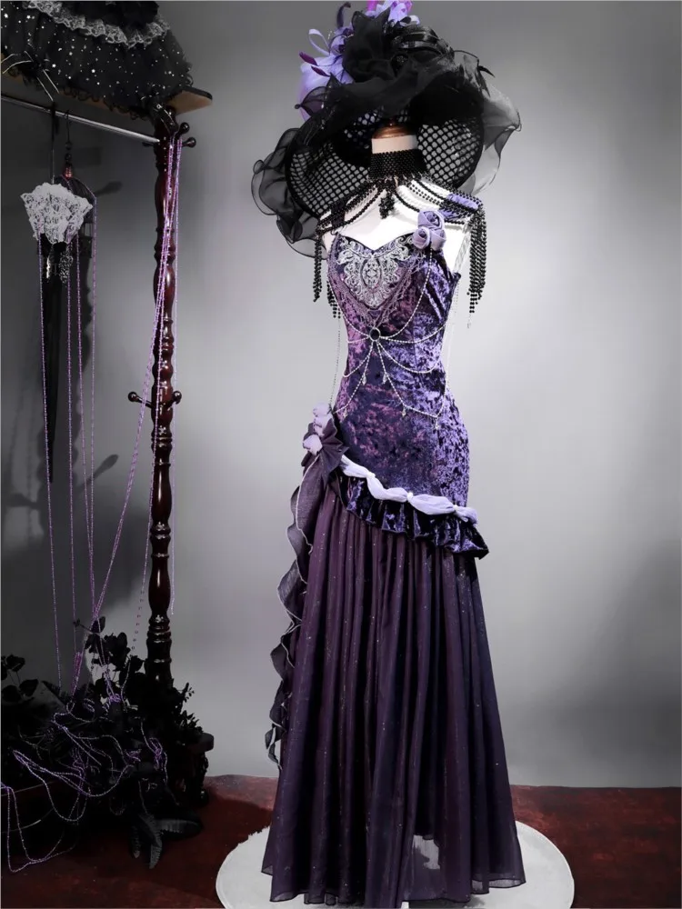 

The designer's gift petticoat with an elegant everyday dress