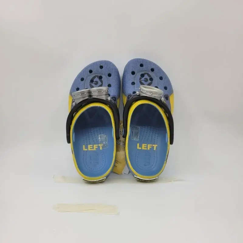Minions joint parent-child clothing non-slip, lightweight, deodorant, wading outside wearing beach shoes, hole shoes view 4