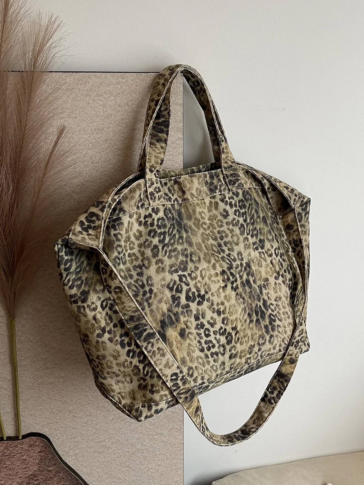 NEW Leopard Pattern Tote Bag Vintage Canvas Shoulder Bag Fashion Big Capacity Handbag For School Work Shopping