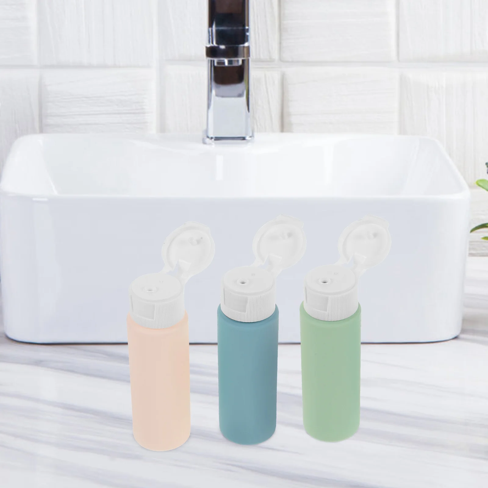 

4 pcs Travel Refillable Bottle Set Portable Shampoo Lotion Squeeze Dispenser Empty Bottles For Travel Outdoor Use