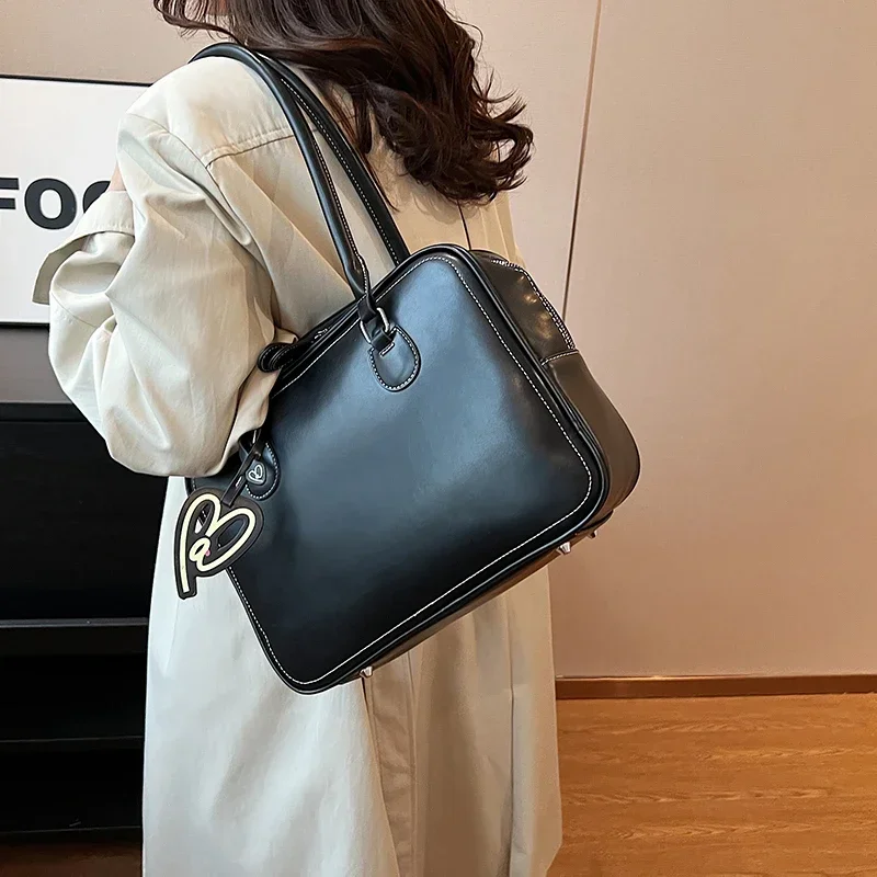 Simplicity Large Capacity Commuting High-End Feeling Toast Niche Design Underarm Shoulder Handbag for Women