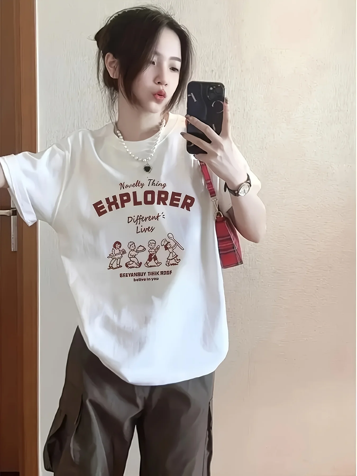 

Cartoon Graphic Printing Summer, Autumn and Winter Luxury Brand Pure Cotton Men's and Women's T-shirt Short-sleeved Outdoor
