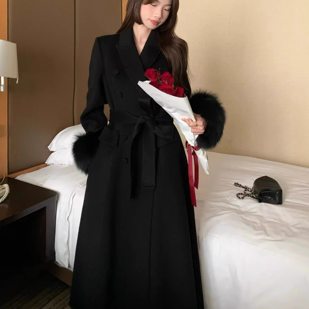 Woman's Luxury High Quality Double Sided Wool Coat with Fur Comfortable Warm Outerwear for Cold Winter Weather and  Commuting