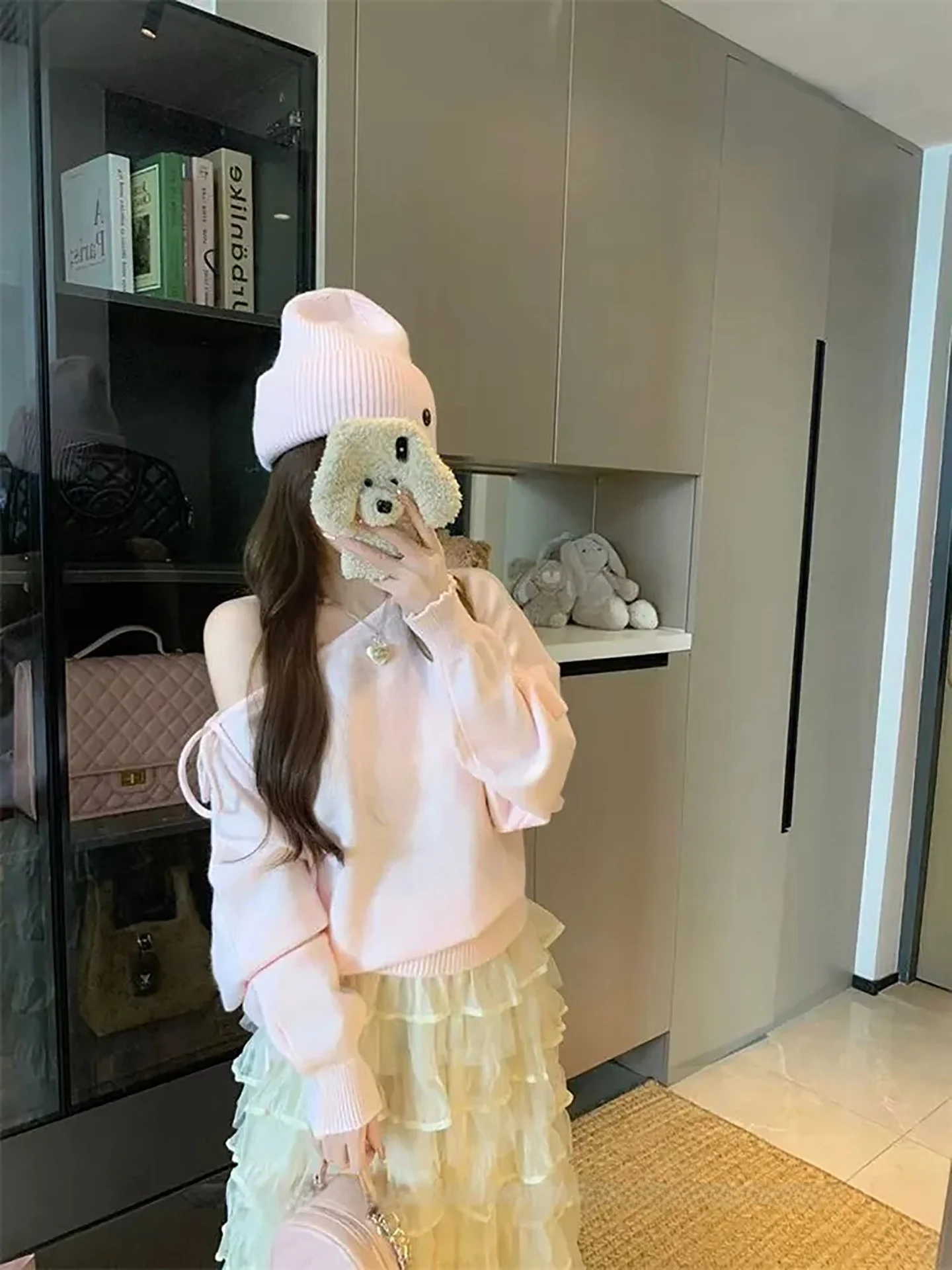 

Pink Slant oulder Knitwear Women's Loose Commuter Casual Faion Ele Autumn Winter Sweater Chinese Brand