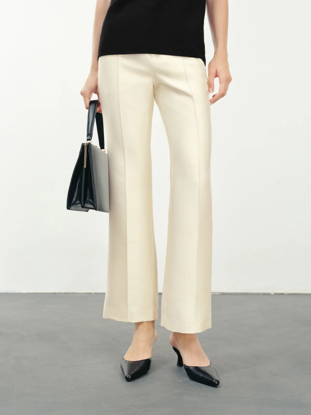 

High-End Silk Satin Flared Pants Ele Slimming Design Supermodel Favorite Casual Trousers for Women Commute Sle