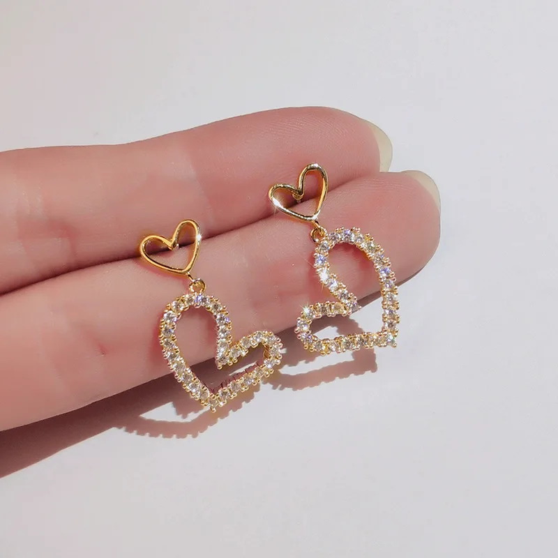 2022 Korean Fashion Full Diamond Heart Earrings Gold Color Aesthetic Daily Life Minimalist Jewelry Piercing Ear Rings