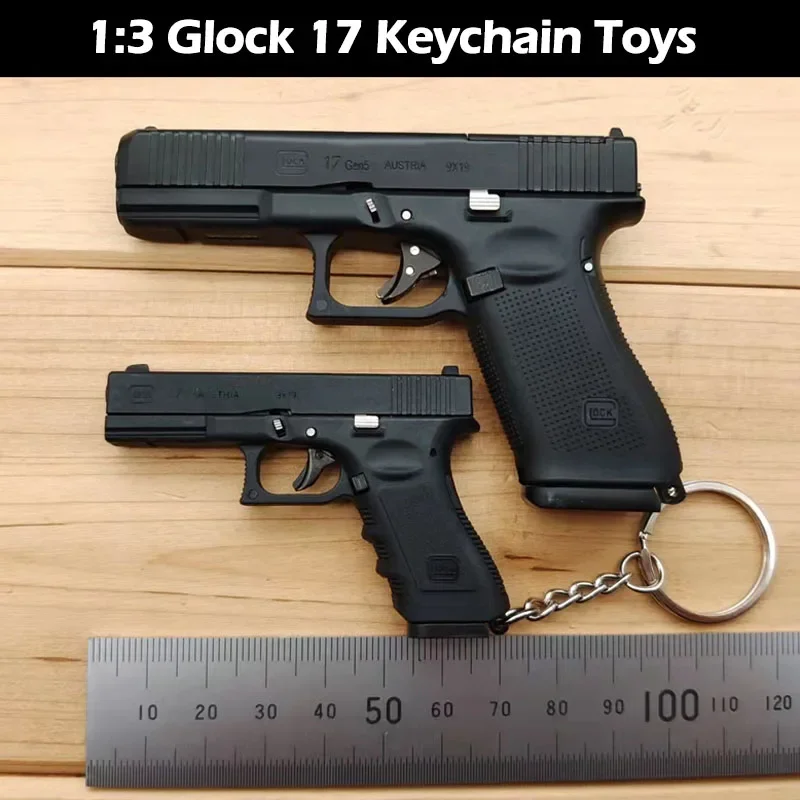 1:3 Anti-stress Metal Glock 17 Keychain Miniature Model Gun Toys Pistol Portable G17 Shell Ejection Assemble Disassemble