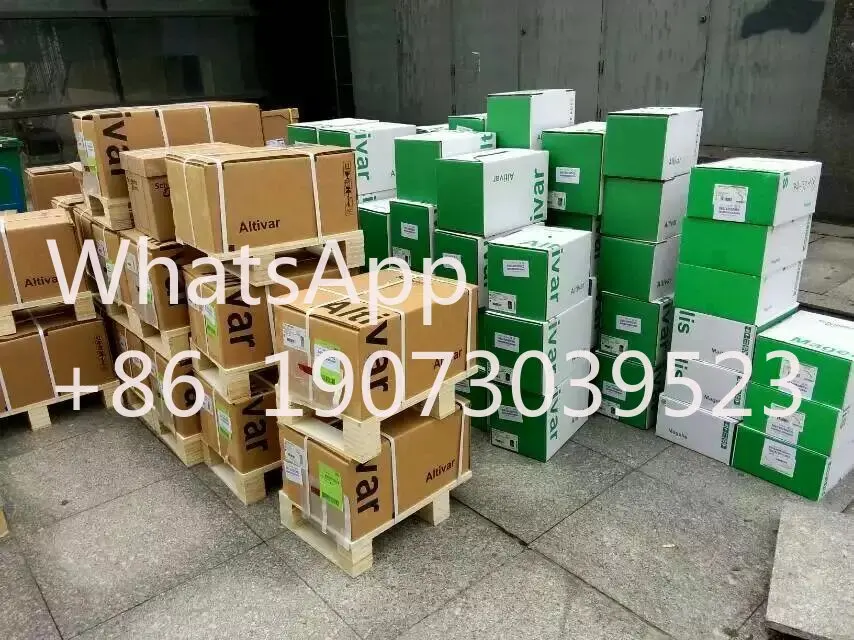 Asli baru untuk Schneider PLC Module TM171OD14R