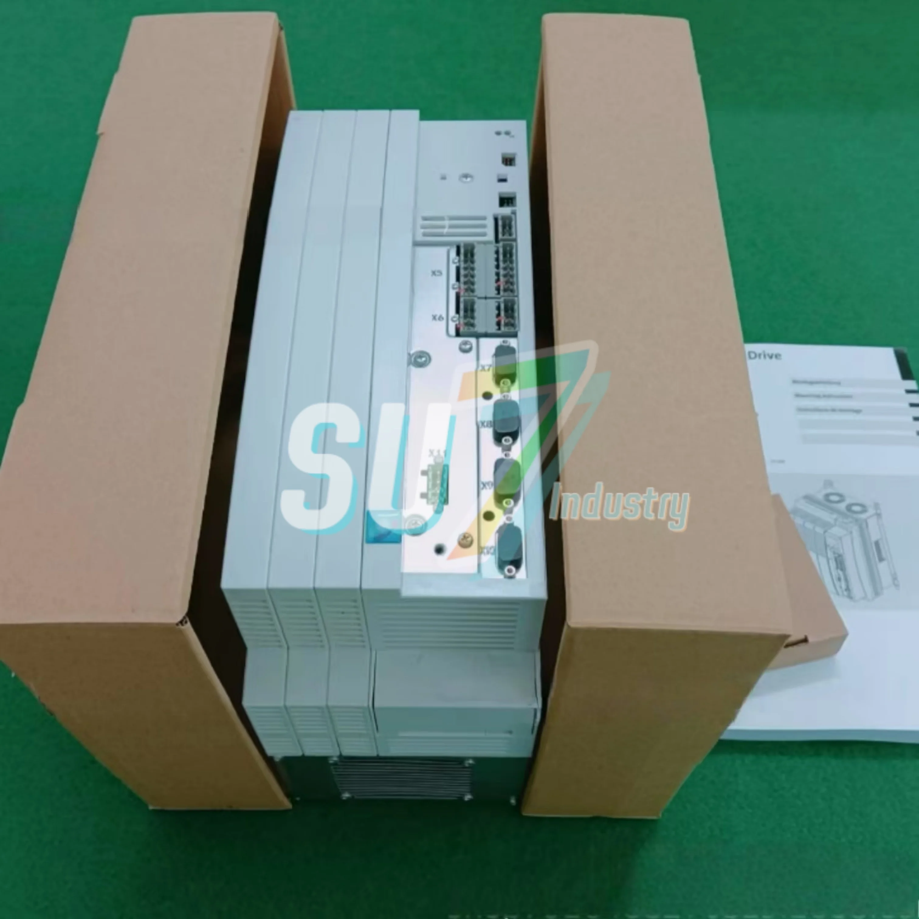 서보 드라이버 새로운 원본 EVS9325-ET EVS9325-EI EVS9325-EIV907 EVS9325-EIV004 EVF9325-EVV004 EVF9325-CVV003 EVF9325-CVV100