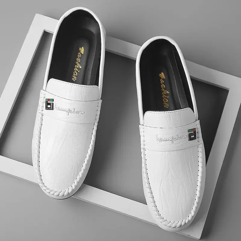 Sepatu mokasin kasual pria, sneaker pantofel putih kasual Slip on