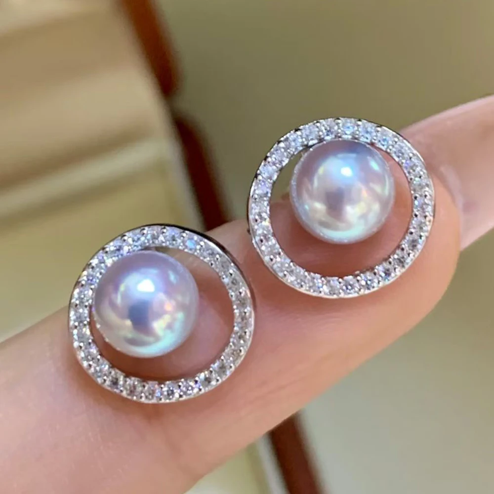 

Серьги-гвоздики-кольца из серебристого и синего цвета с натуральным японским жемчугом Акойя 5-6 мм и зеркальным блеском, гипоаллергенные аксессуары из серебра 925 пробы