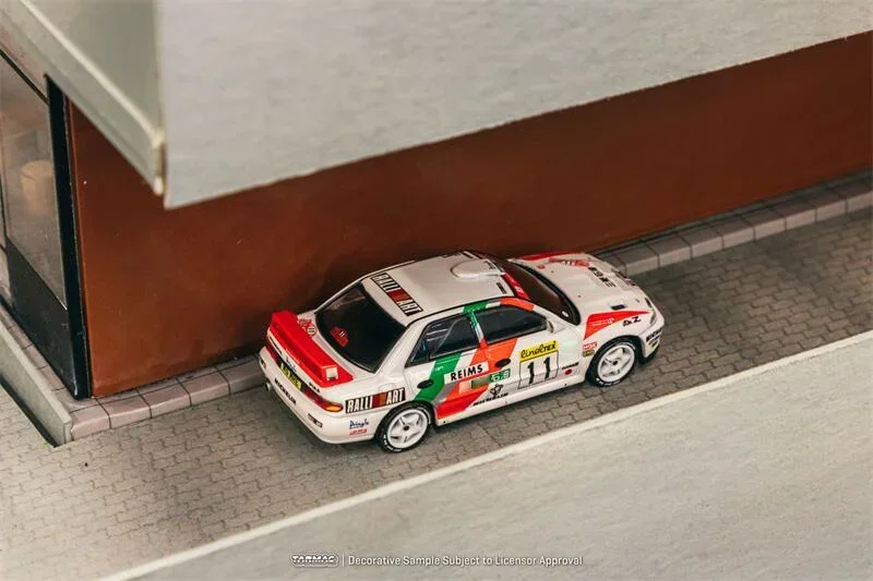 Tarmac Work 1:64 Lancer Evolution II Druckguss-Modellauto