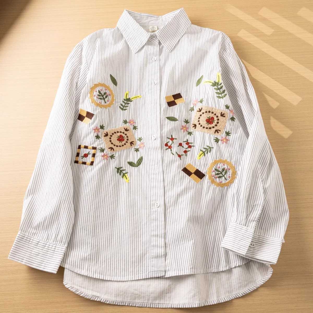 Morigirl style cotton flowers embroider shirts and blouses for women autumn hollow out crocheted patchwork shirts ladies clothes