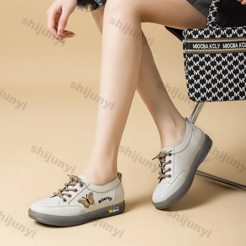 

Женская обувь большого размера, весна-осень 2023, модная повседневная обувь на мягкой подошве с бабочкой, дышащая легкая удобная обувь на плоской подошве