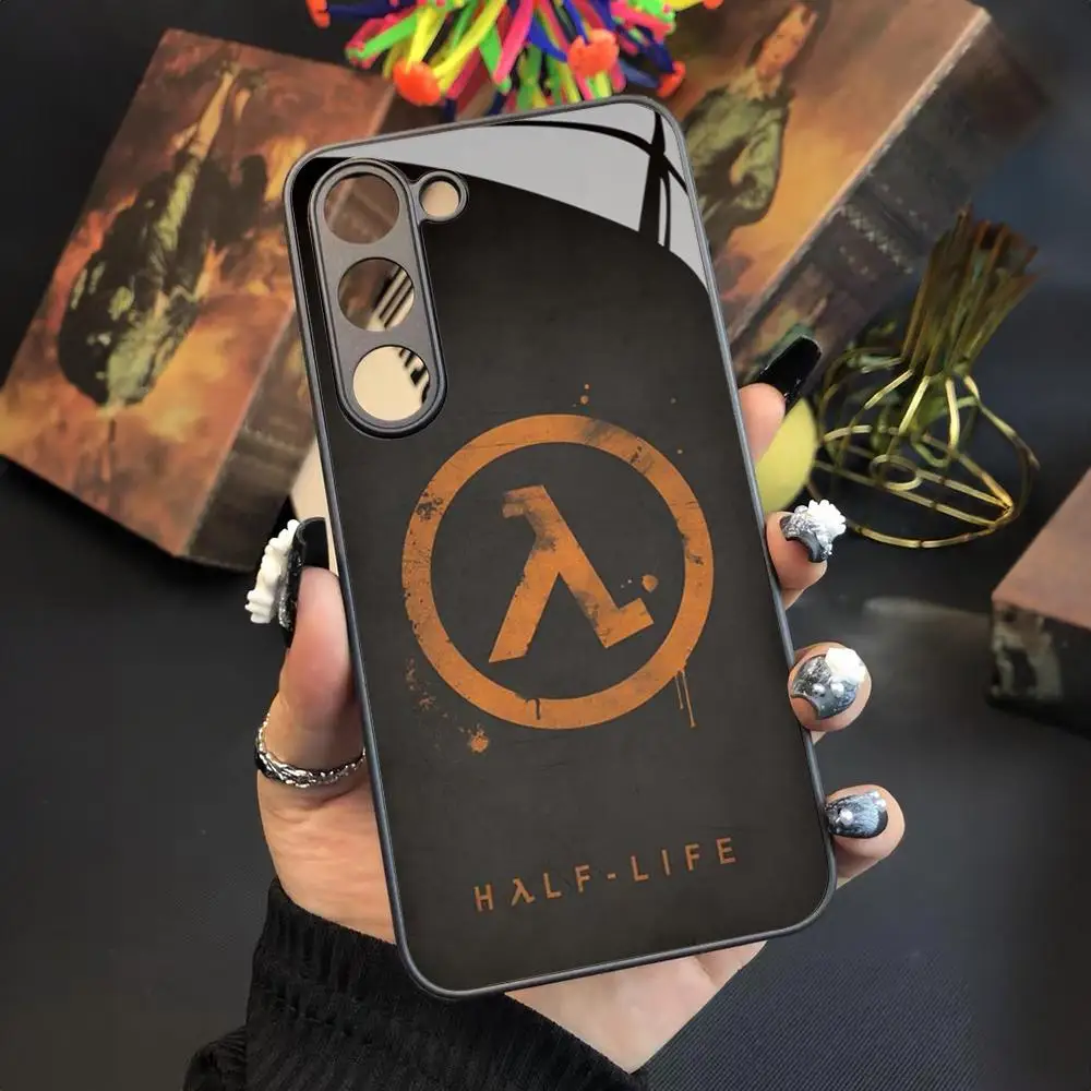 Half Life Alyx Phone Case for Samsung Galaxy S24 S23 S22 S21 S20 A24 A34 A54 A53 Note20 M54 Fe Ultra Plus Glass