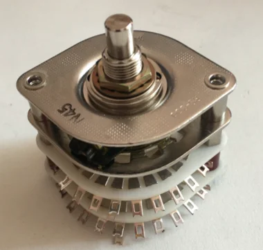 RS-300 2-channel 24-bit 2D24W band selector switch with adjustable position