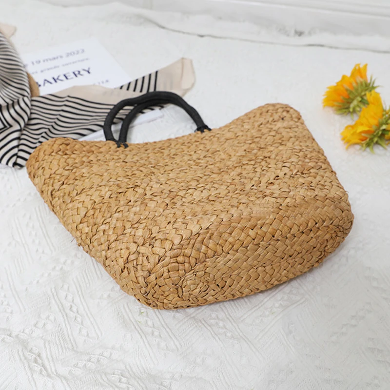 Bohemian Large Capacity Beach Bag Women\'s Straw Bag Stylish Handbag Natural Grass Hand Woven Designer Female Basket Shoulder Bag