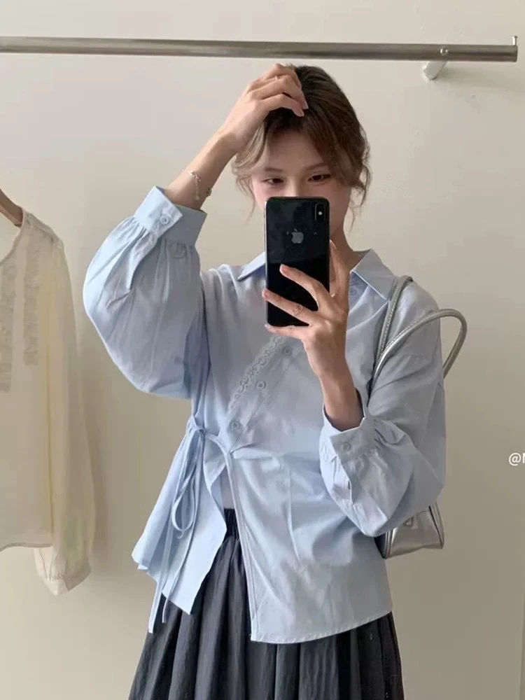 Sweet Retro Women Shirt Lace Patchwork Long Sleeve Elegant Blouse French Design V Neck Irregular Spring Lady Lace Up Tops New