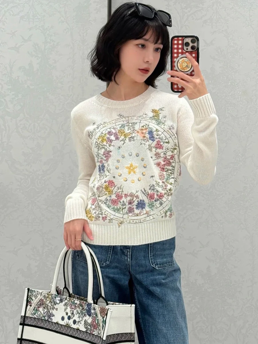 

Women's Heavy Embroidered Lucky Star Floral Constellation Round Neck Long Sleeve Knitwear, Early Autumn Sweater