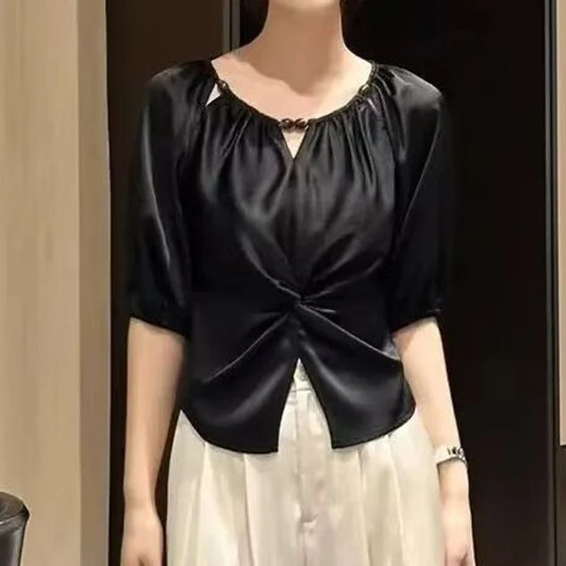 French design pleated satin short sleeved round neck shirt for women 2024 summer new style, slimming and waist cinching top