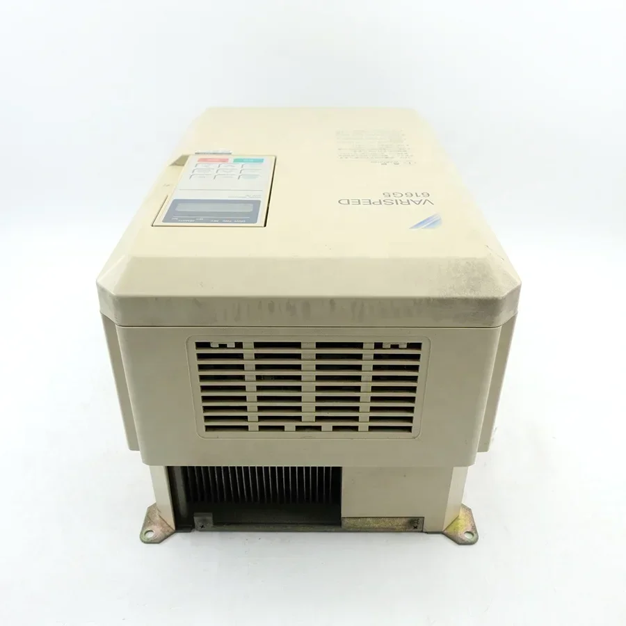 Inversor de elevação Yaskawa 616g5 E1000 V1000 L1000 Liftomrmer 11kw G7 Varisvelocidade CIMR-G5A4011 CIMR-G5A4015