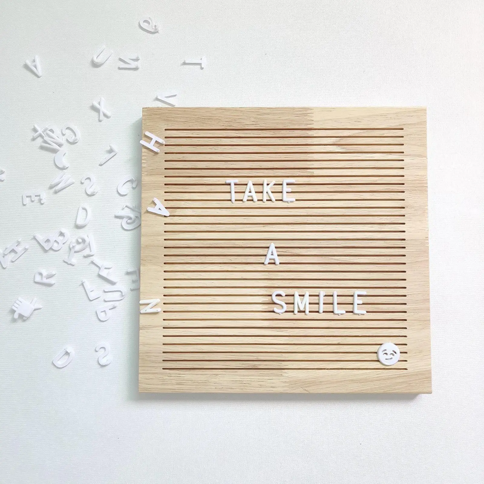 Changeable Felt Letter Board with Wood Frame Letters for Event Signage Photo Props Wall Tabletop Message Blackboard