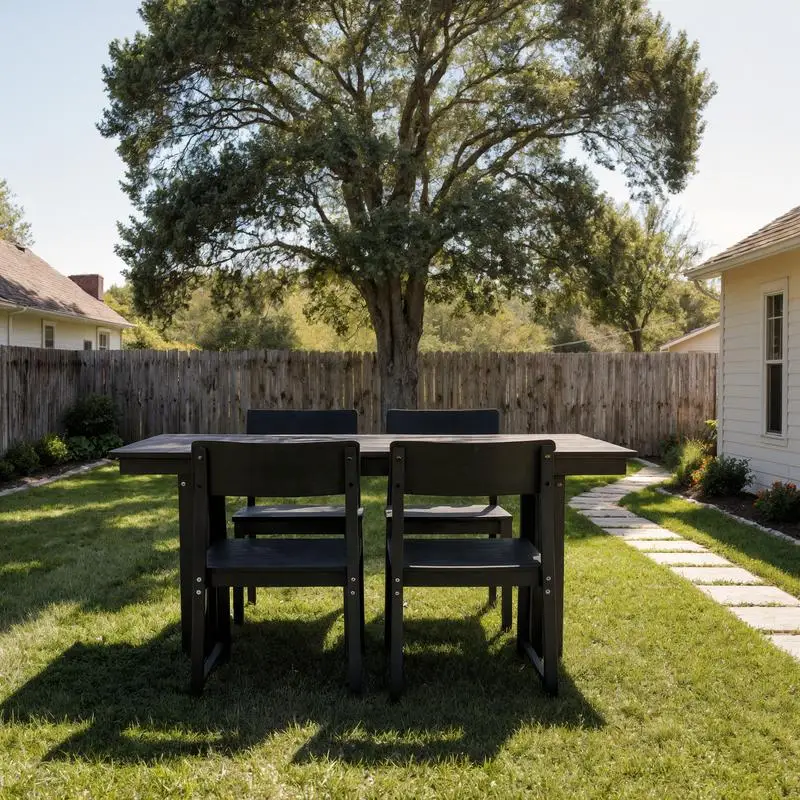 

Обеденный набор из 5 предметов из HDPE для улицы — устойчивый к атмосферным воздействиям стол и стулья для патио с отверстием для зонта, черная мебель для