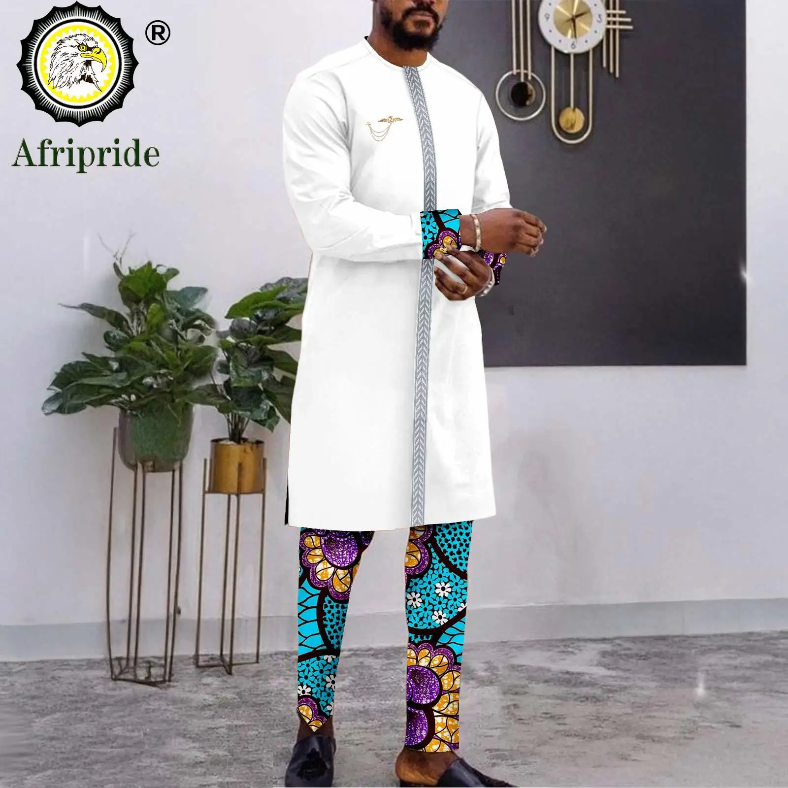 African Clothes for Men Brooch Embroidery Full Sleeve Shirts and Print Pants Set Dashiki Outfits Plus Size Casual Wear 2416124