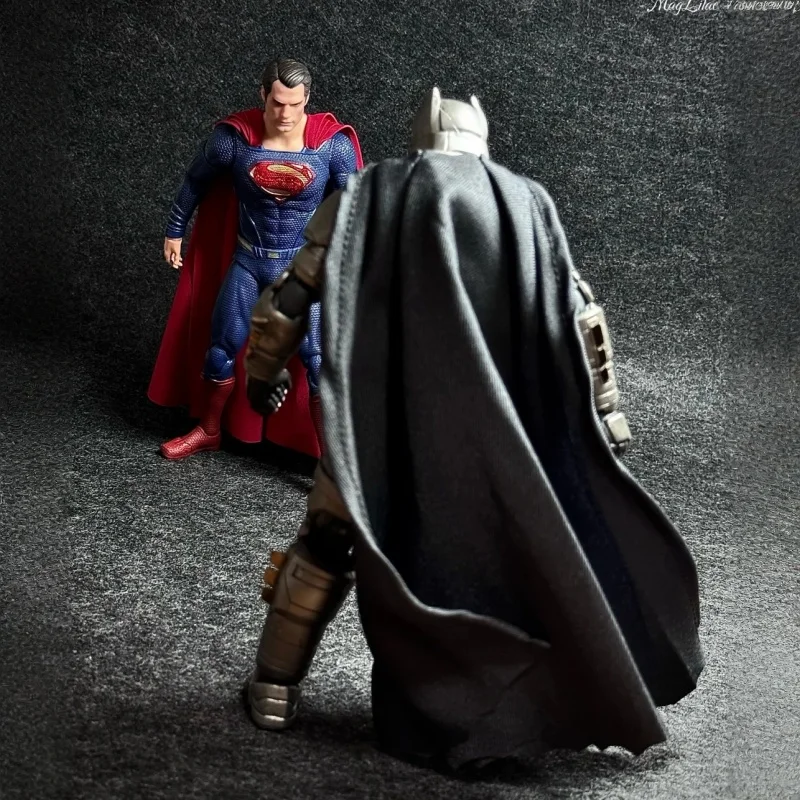 

in stock Genuine 1/9 Scale Fondjoy DC Hero Batman V Superman BVS Deluxe Set Movable Anime Action Figure Collectible Model Toy
