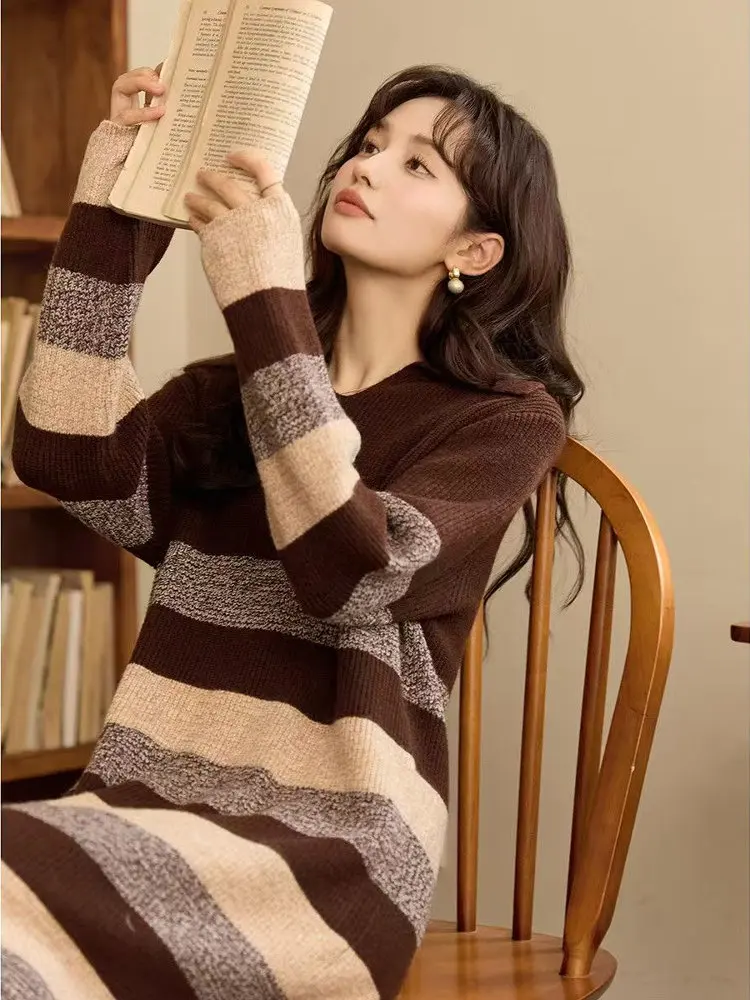 

Осенне-зимний новый вязаный свитер-платье больших размеров с длинным рукавом, в полоску, с воротником, мягкий, в корейском стиле, для повседневной носки