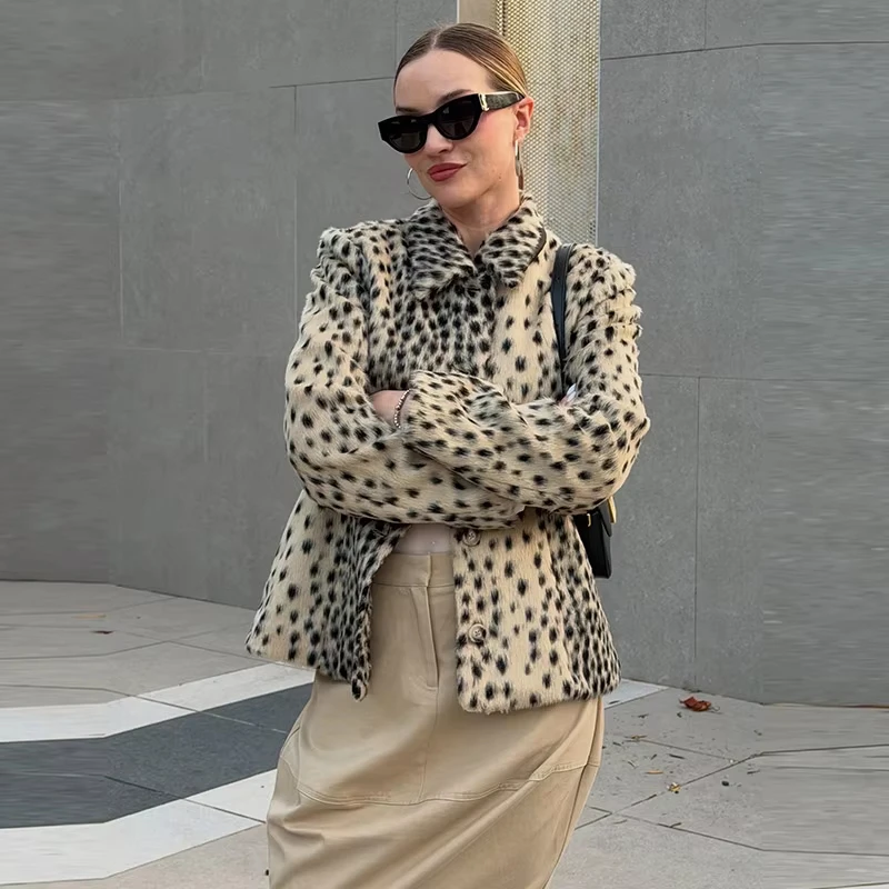 Women Vintage Deer Print Faux Fur Jacket, Stand Collar Slim Short Coat, Brown Spotted Furry Cuff Winter Street Outerwear