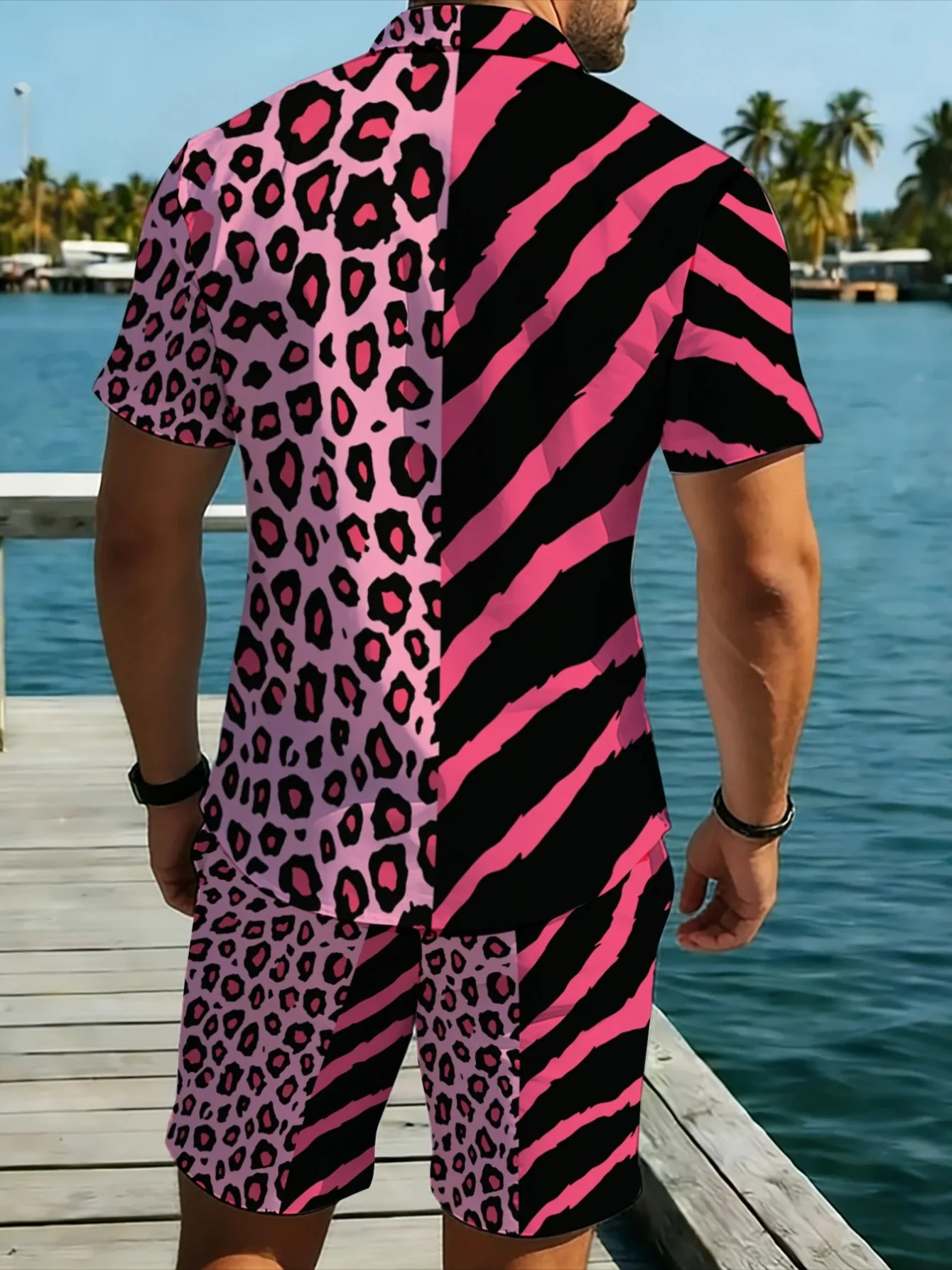 Spliced Animal Stripe Spot Pattern Men Co‑ord Set Turn‑down Collar Button Shirt Elastic Waist Short Pant Vacation Suit
