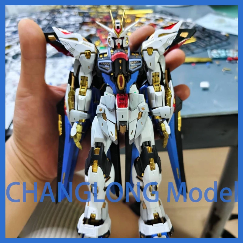 

CHANGLONG Model 7701 Mgex Zgmf-X20a New Strike Freedom Plastic Skeleton Kits Anime Action Figure Robot Plastic Model Gifts Toys
