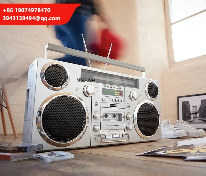 Brooklyn 1980S-Style Portable Boombox - CD Player, Cassette Player, FM Radio, USB, Wireless Bluetooth Speaker - Silver
