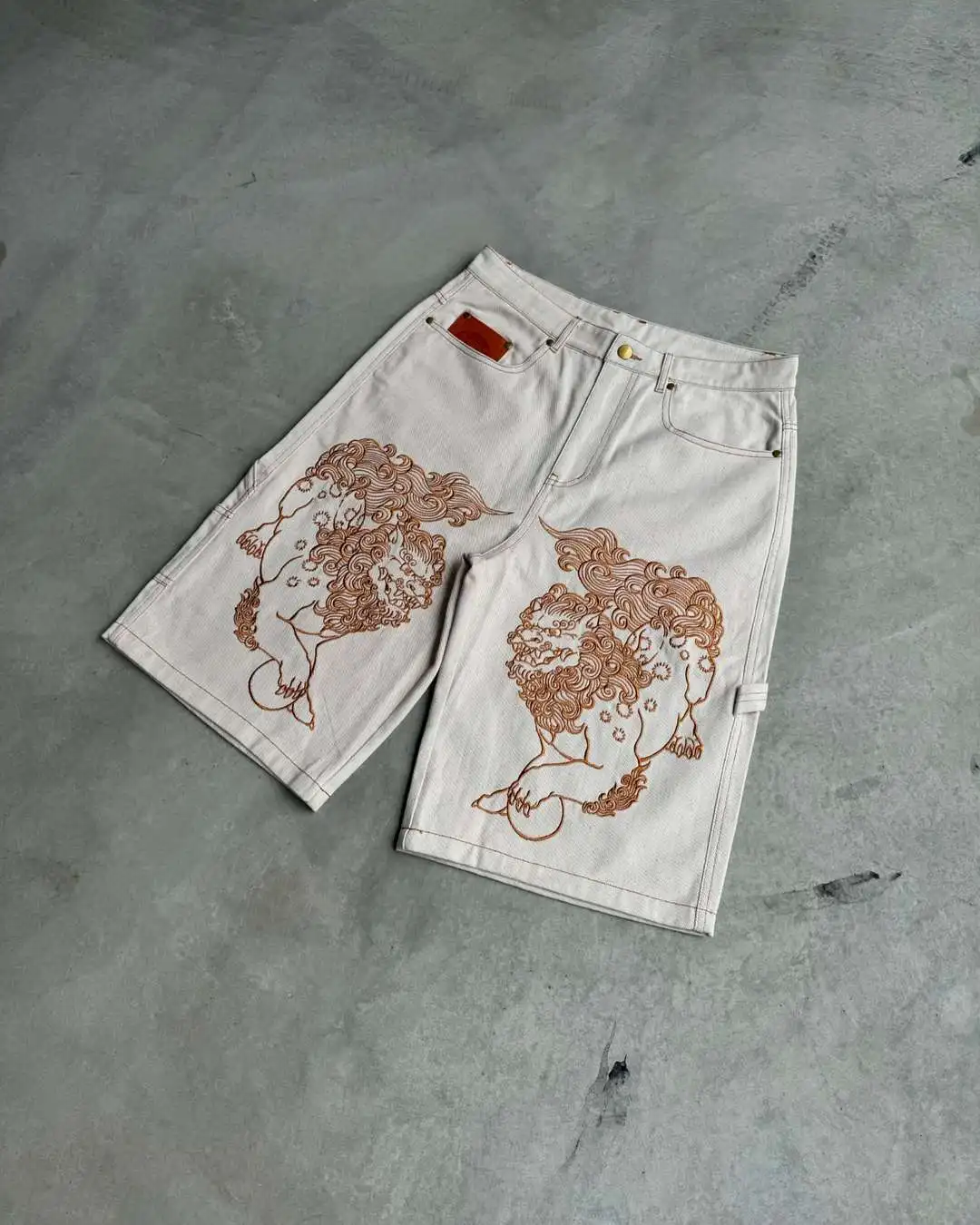 Pantalones cortos de mezclilla holgados para hombres y mujeres, pantalones de chándal vintage Harajuku, pantalones de chándal y2k, patrón de León de motocicleta, ropa de calle hip hop, pantalones cortos de baloncesto