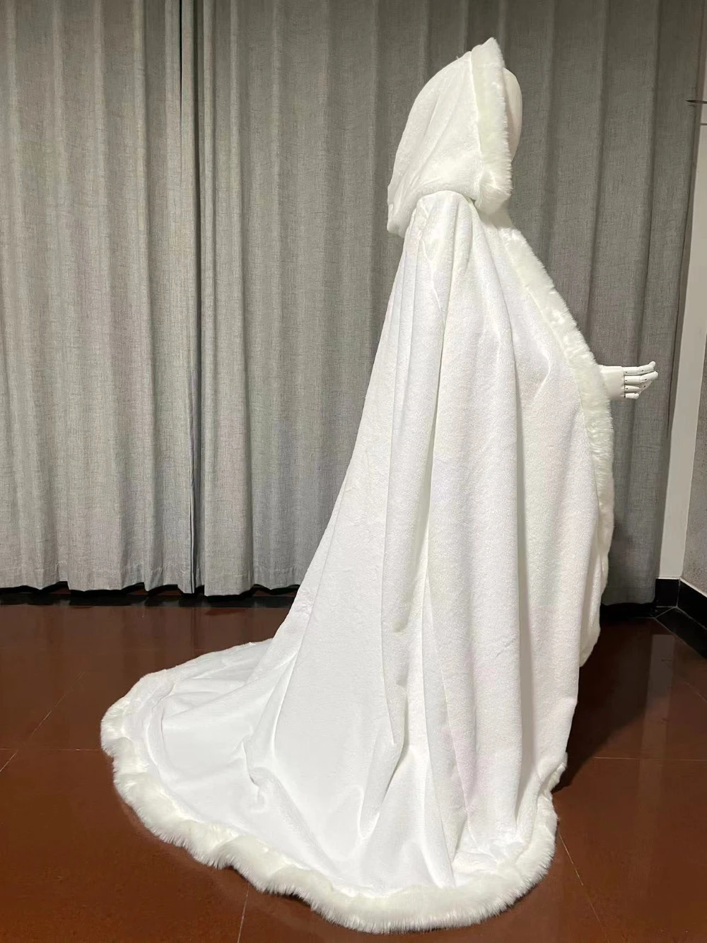 Branco Marfim Faux Fur Bridal Cloak, Longo Capa Com Capuz, Acessórios Do Casamento, Tamanho Personalizado, Inverno