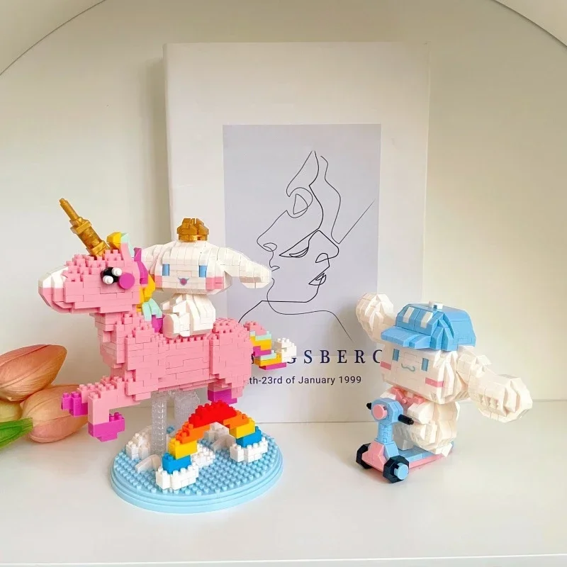 Sanrio-bloques de construcción Kawaii para niña, juguete de montaje de unicornio, globo aerostático, Luna, Cinnamoroll, regalo de cumpleaños, animación